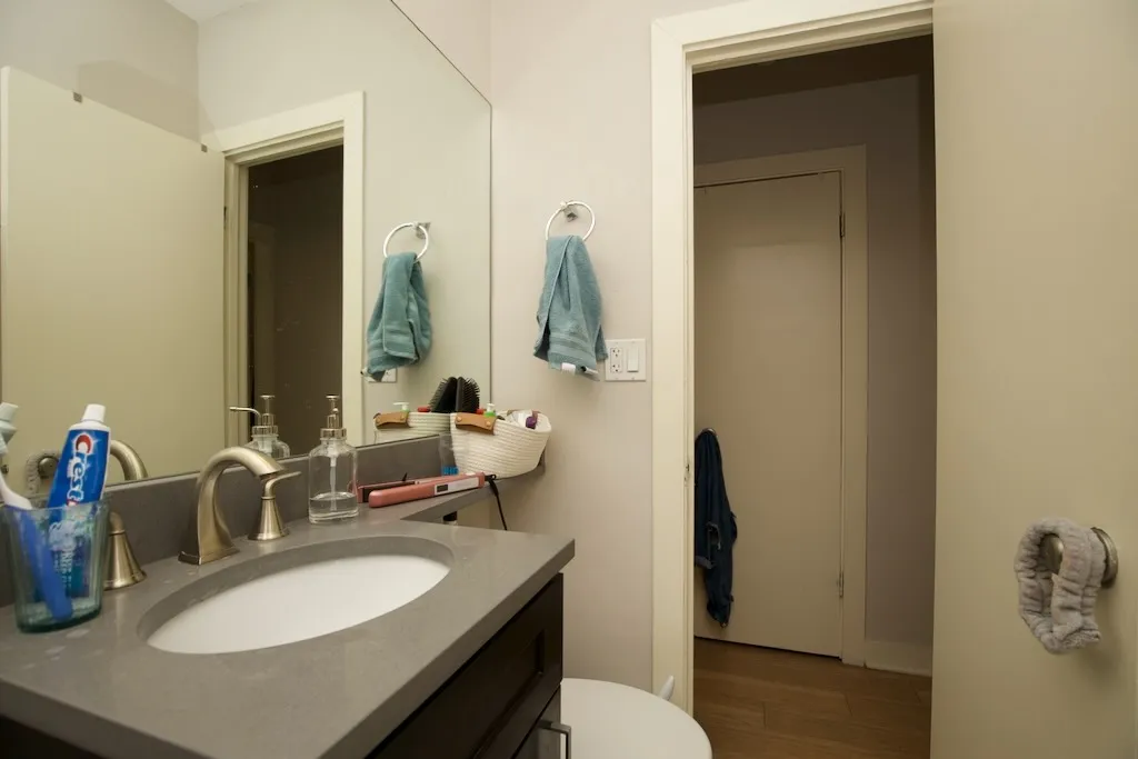 511 W Belmont Ave, , 60657, USA 60657-unit#35-Chicago-IL