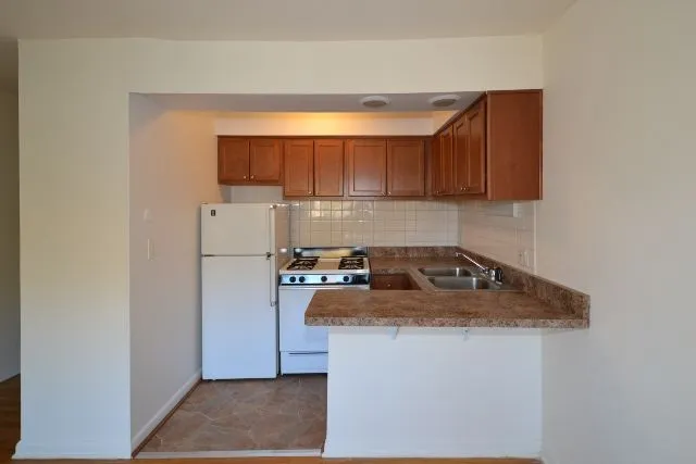 540 W Roscoe St, , 60657, USA 60657-unit#582-Chicago-IL