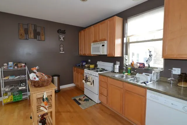 5206 N Sawyer Ave, , 60625, USA 60625-unit#2-Chicago-IL