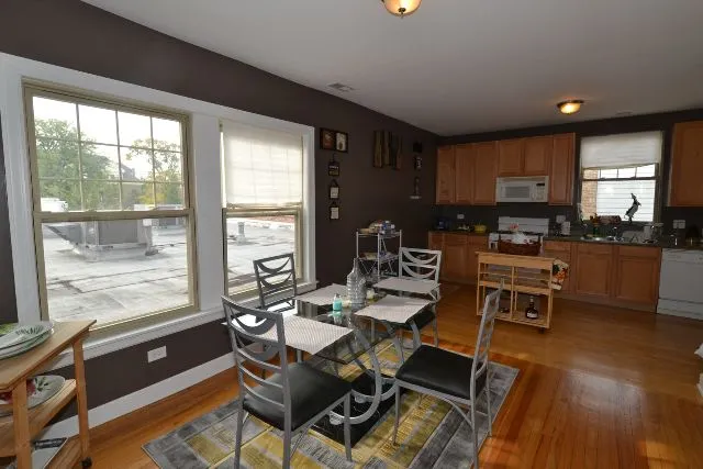 5206 N Sawyer Ave, , 60625, USA 60625-unit#2-Chicago-IL