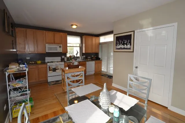 5206 N Sawyer Ave, , 60625, USA 60625-unit#2-Chicago-IL