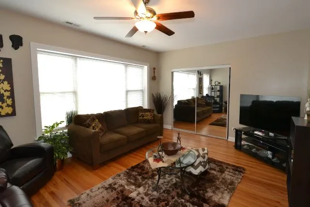 5206 N Sawyer Ave, , 60625, USA 60625-unit#2-Chicago-IL