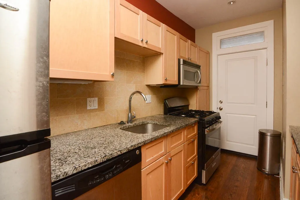 742 W Addison St, ,  60613, USA 60613-unit#3N-Chicago-IL