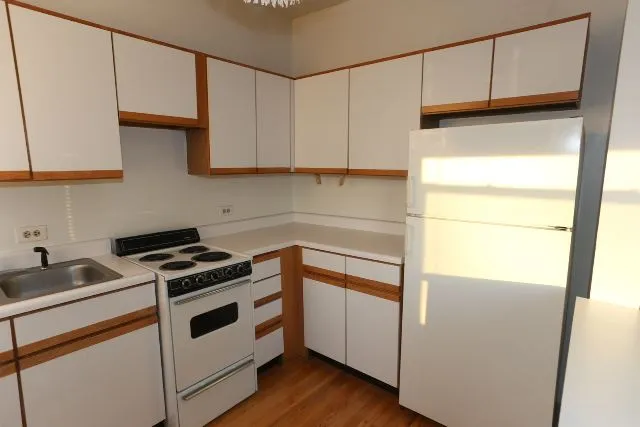 635 W Barry Ave, ,  60657, USA 60657-unit#406-Chicago-IL