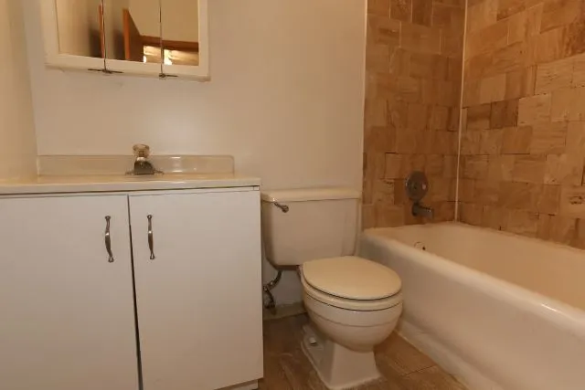 635 W Barry Ave, ,  60657, USA 60657-unit#406-Chicago-IL