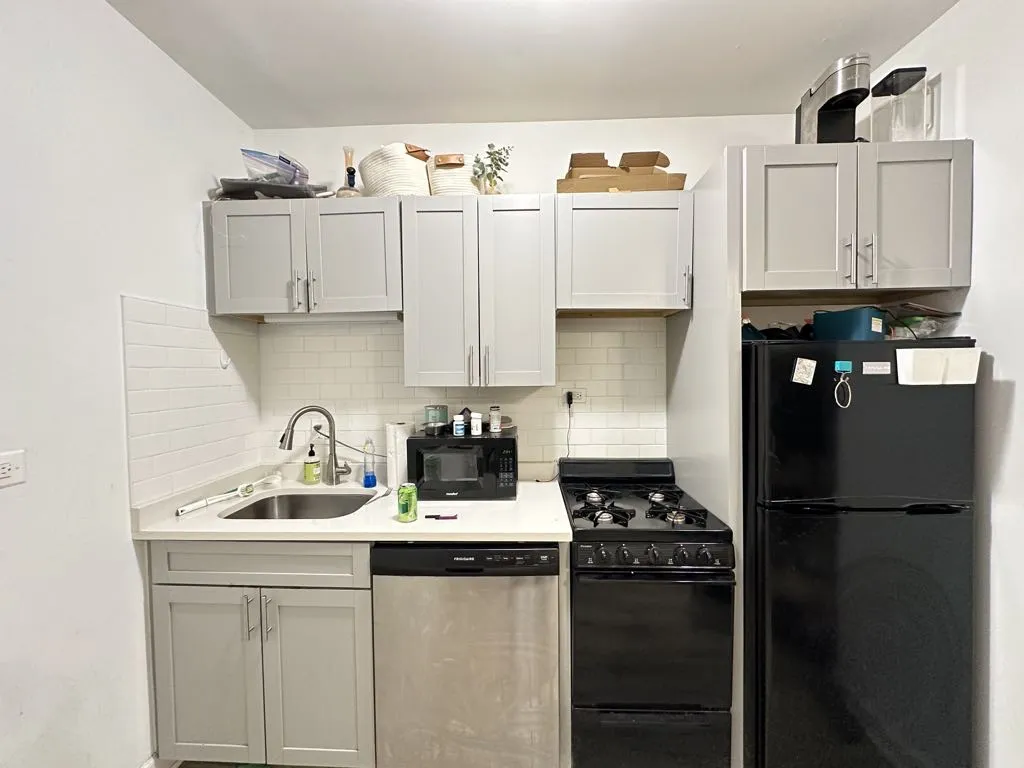 5710 N Winthrop Ave, ,  60660, USA 60660-unit#107-Chicago-IL