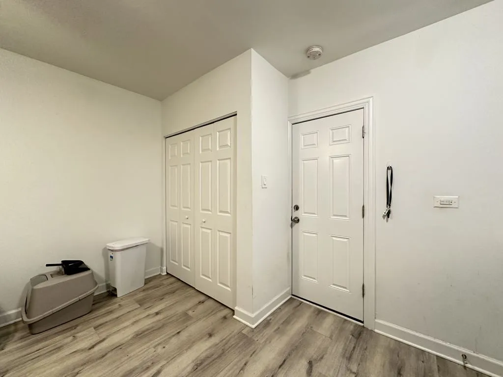 5710 N Winthrop Ave, ,  60660, USA 60660-unit#107-Chicago-IL