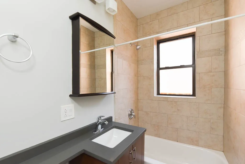 3720 N Pine Grove Ave, ,  60613, USA 60613-unit#3E-Chicago-IL