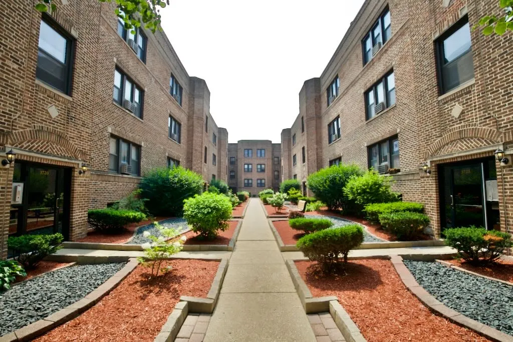 3722 N Pine Grove Ave, , 60613, USA 60613-unit#3E-Chicago-IL
