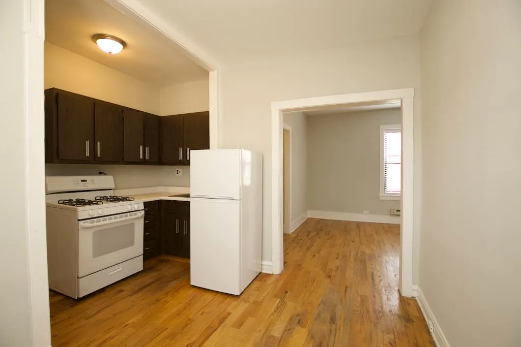 3722 N Pine Grove Ave, ,  60613, USA 60613-unit#3E-Chicago-IL