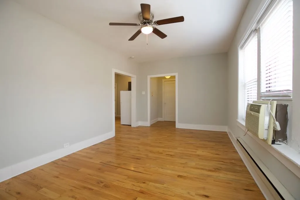 3722 N Pine Grove Ave, ,  60613, USA 60613-unit#3E-Chicago-IL