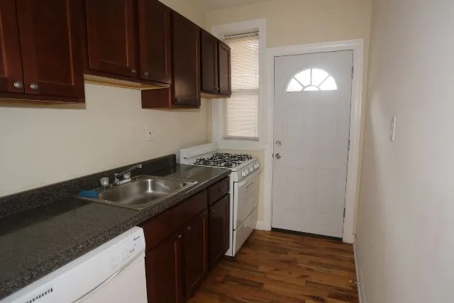 620 W Barry Ave, ,  60657, USA 60657-unit#2N-Chicago-IL