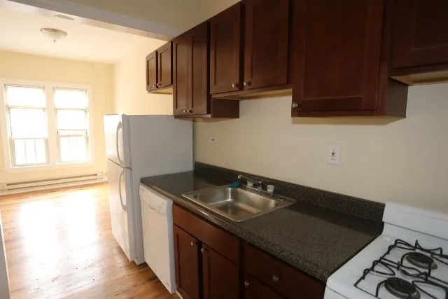 620 W Barry Ave, ,  60657, USA 60657-unit#2N-Chicago-IL
