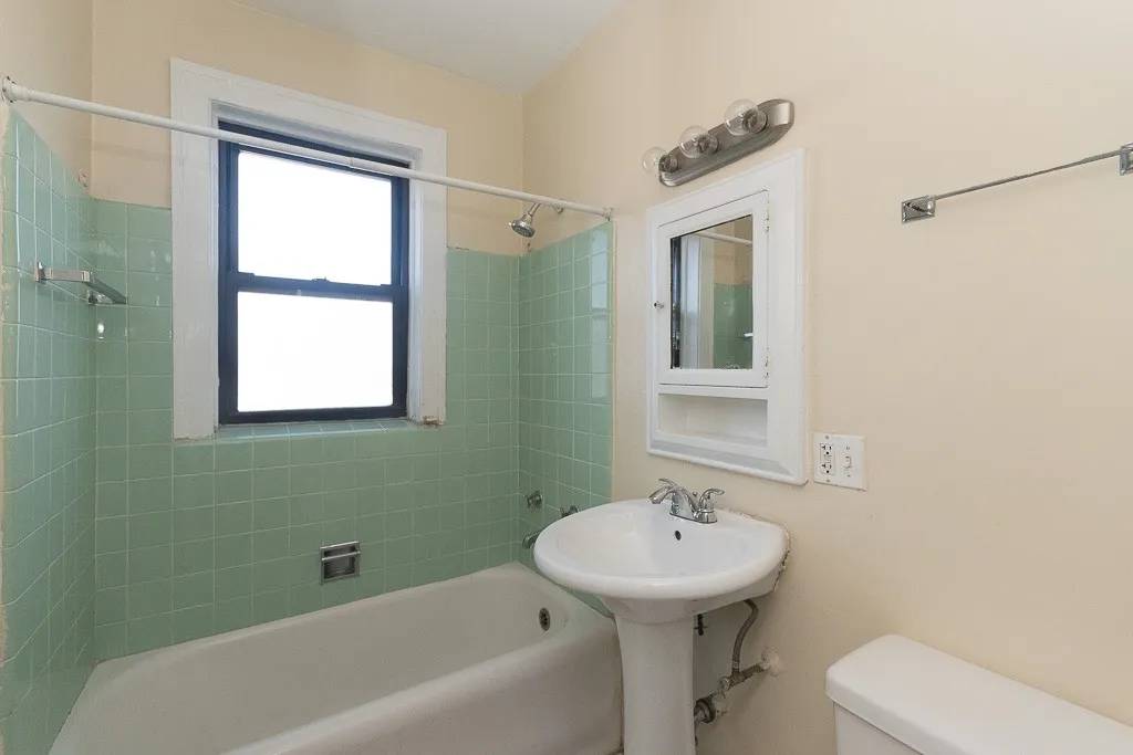 4546 N Damen Ave, ,  60625, USA 60625-unit#413-Chicago-IL