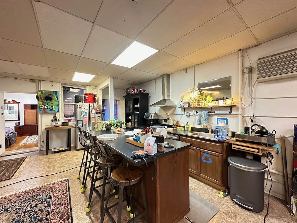 3605 N Damen Ave, ,  60618, USA 60618-unit#1R-Chicago-IL