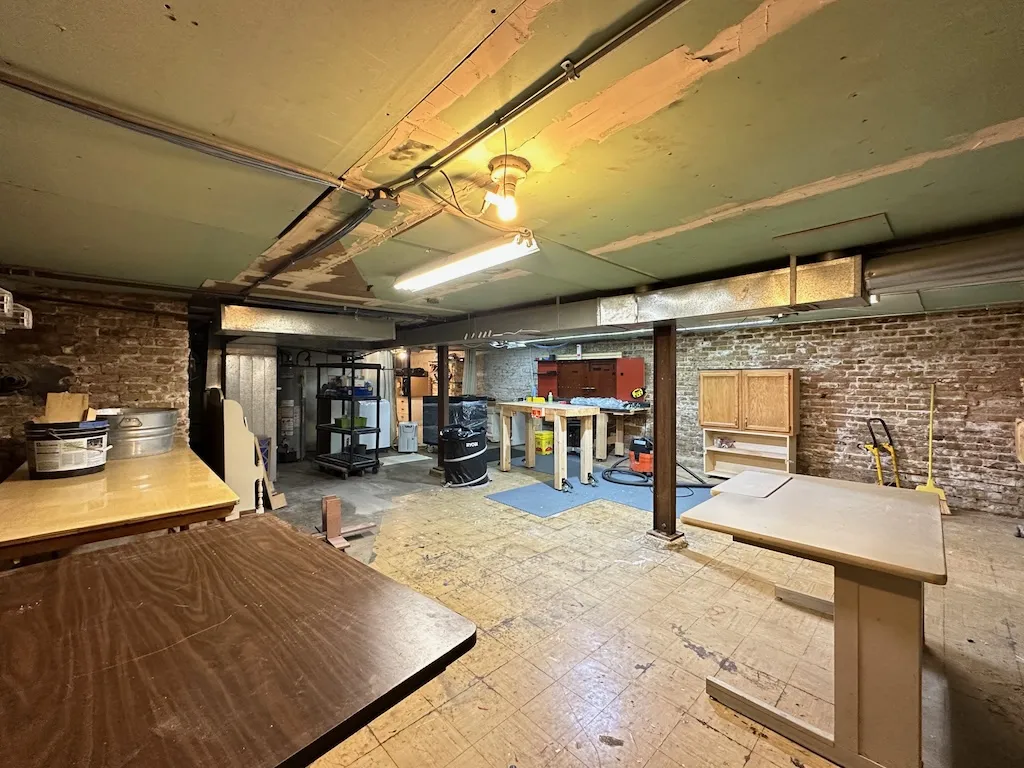 3605 N Damen Ave, ,  60618, USA 60618-unit#1R-Chicago-IL