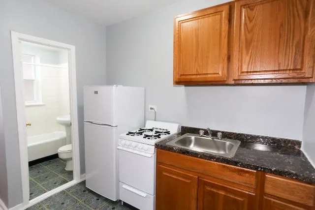 5710 N Winthrop Ave, ,  60660, USA 60660-unit#113-Chicago-IL