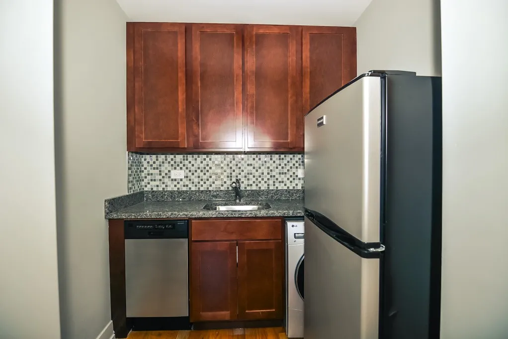 550 W Arlington Pl, ,  60614, USA 60614-unit#712-Chicago-IL