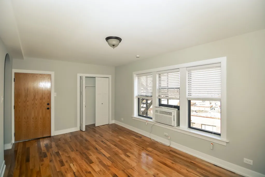 550 W Arlington Pl, ,  60614, USA 60614-unit#712-Chicago-IL