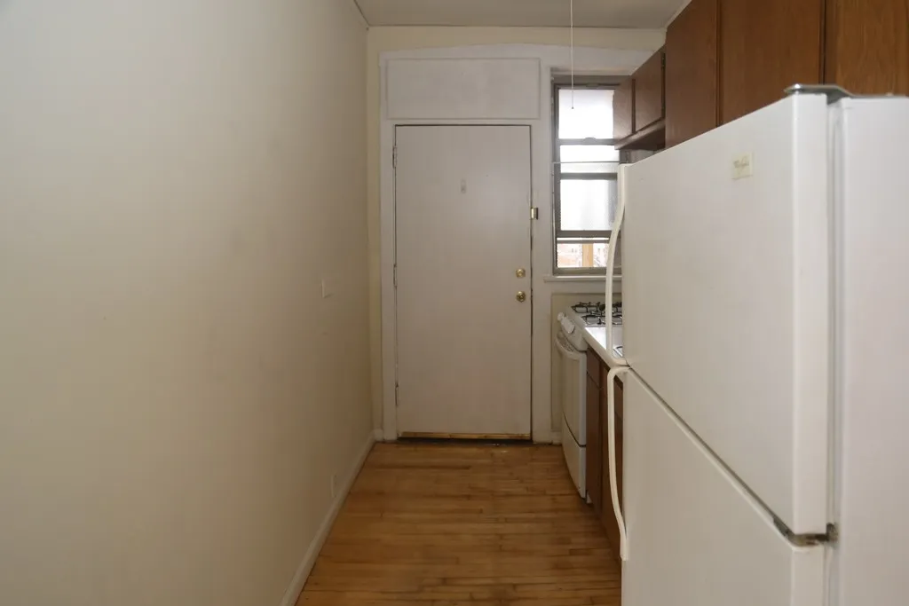 626 W Barry Ave, ,  60657, USA 60657-unit#3N-Chicago-IL