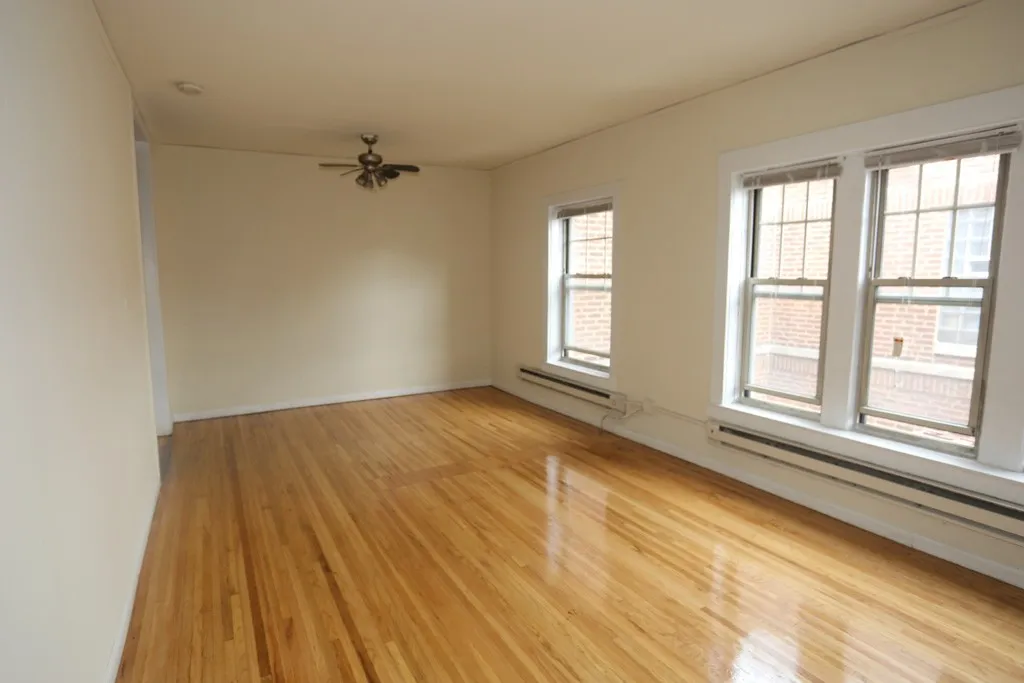 626 W Barry Ave, ,  60657, USA 60657-unit#3N-Chicago-IL