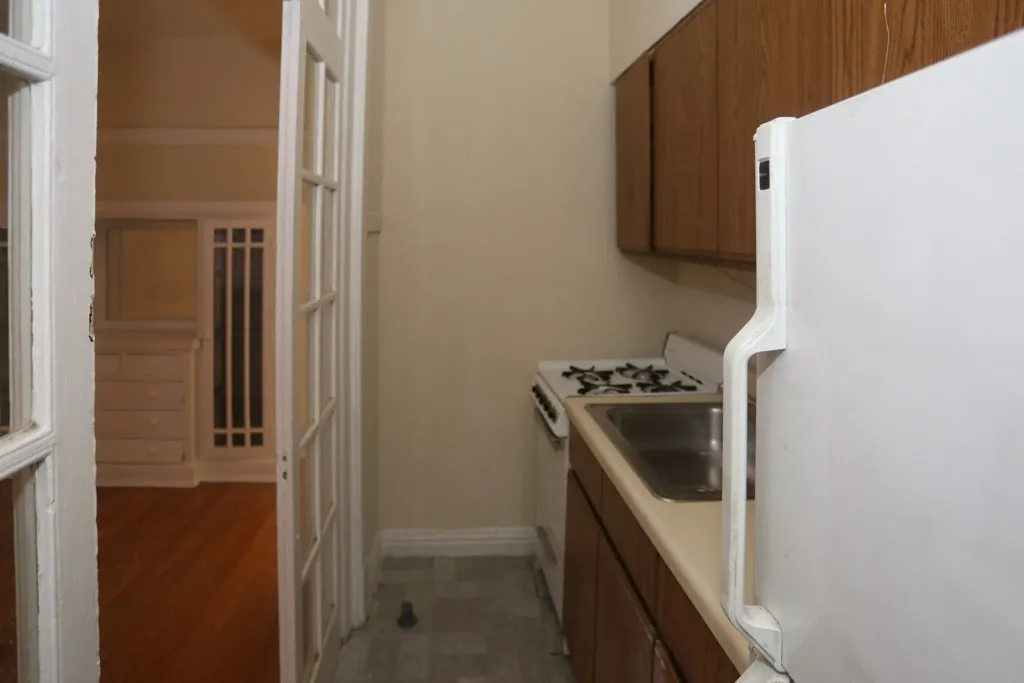 725 W Barry Ave, ,  60657, USA 60657-unit#2B-Chicago-IL