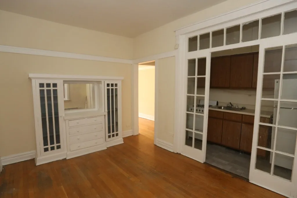 725 W Barry Ave, ,  60657, USA 60657-unit#2B-Chicago-IL
