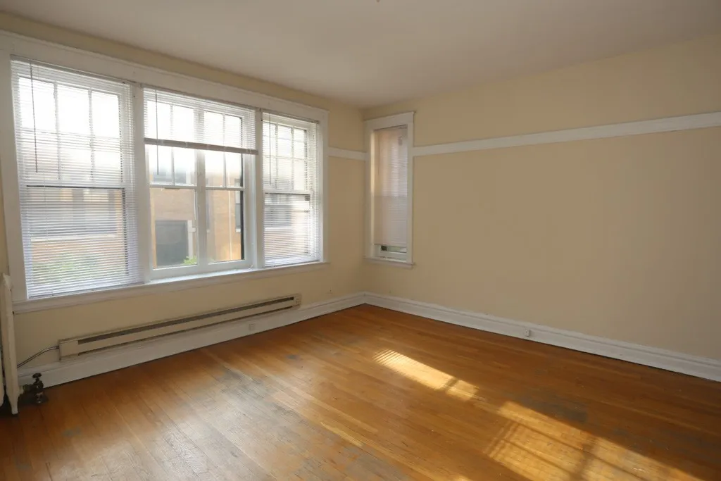 725 W Barry Ave, ,  60657, USA 60657-unit#2B-Chicago-IL