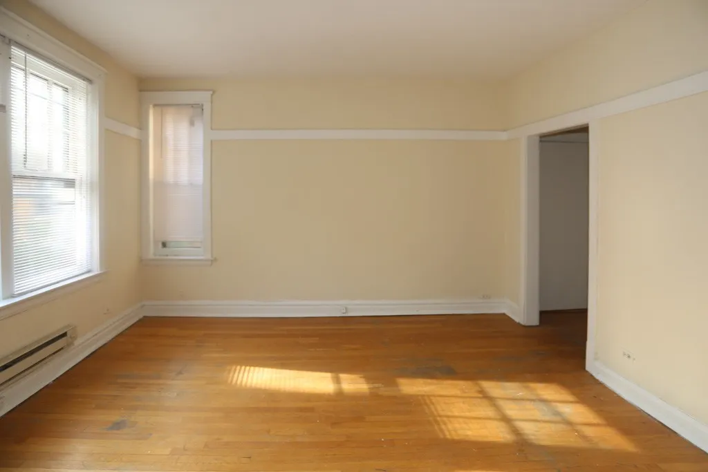 725 W Barry Ave, ,  60657, USA 60657-unit#2B-Chicago-IL