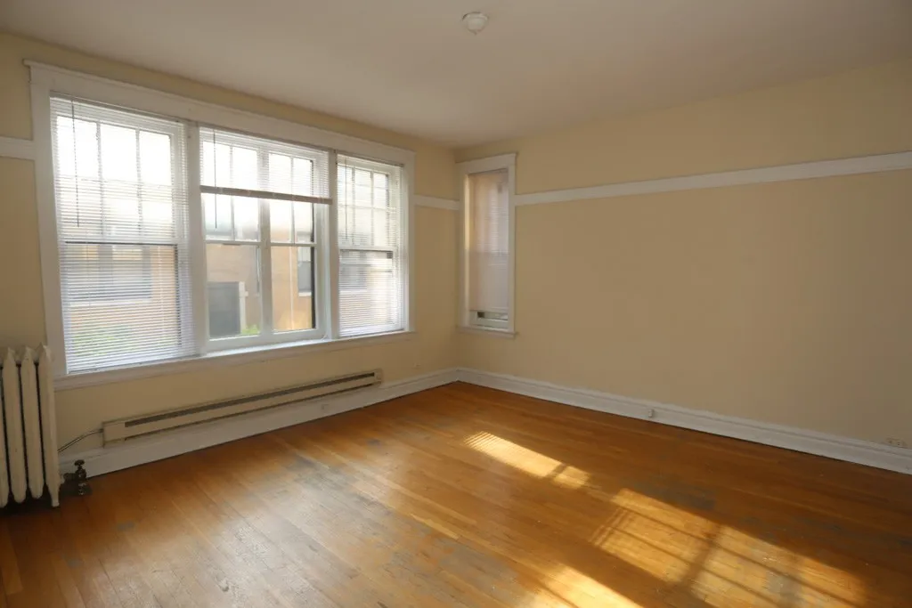 725 W Barry Ave, ,  60657, USA 60657-unit#2B-Chicago-IL