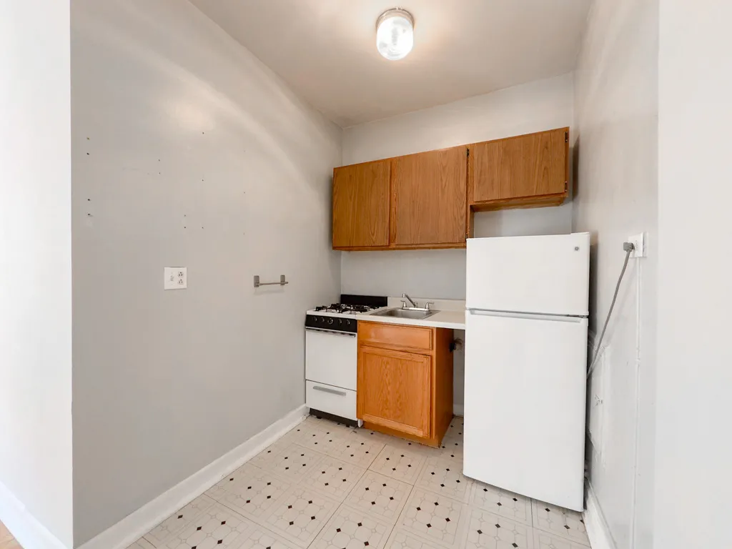 1050 W George St, ,  60657, USA 60657-unit#206-Chicago-IL