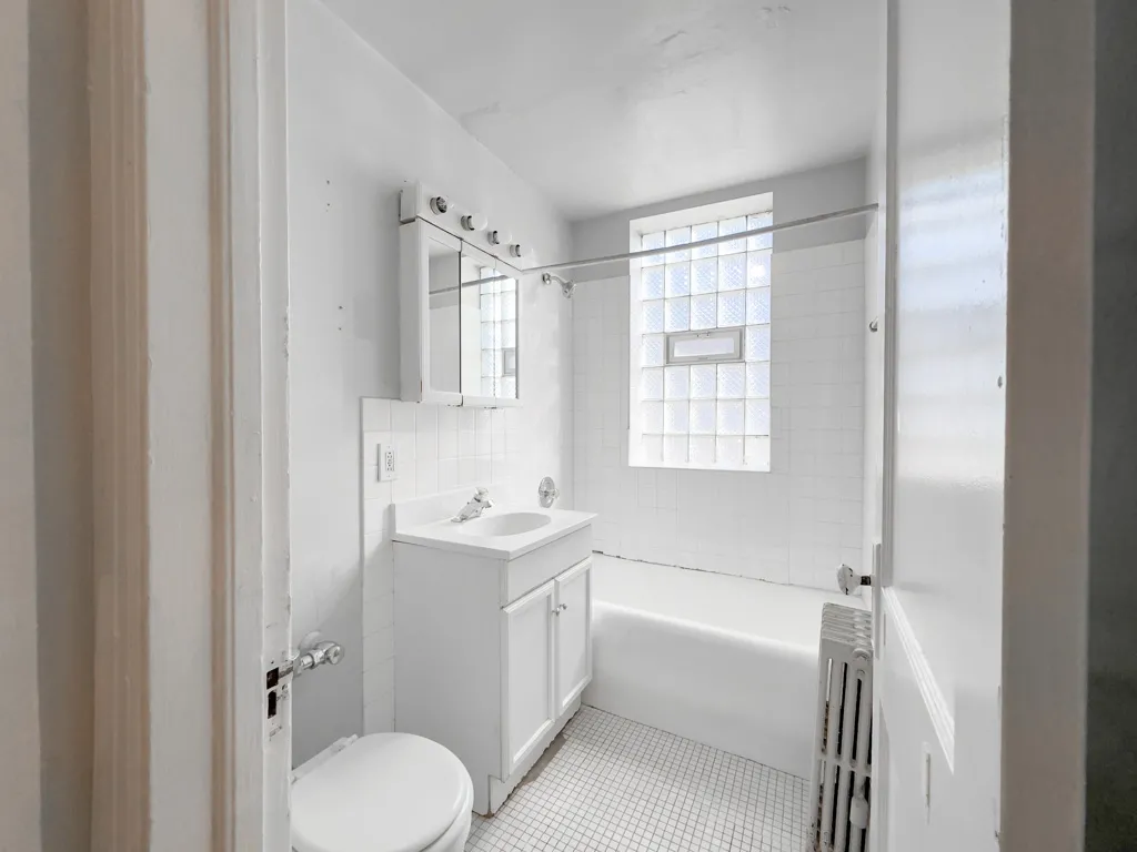 1050 W George St, , 60657, USA 60657-unit#206-Chicago-IL