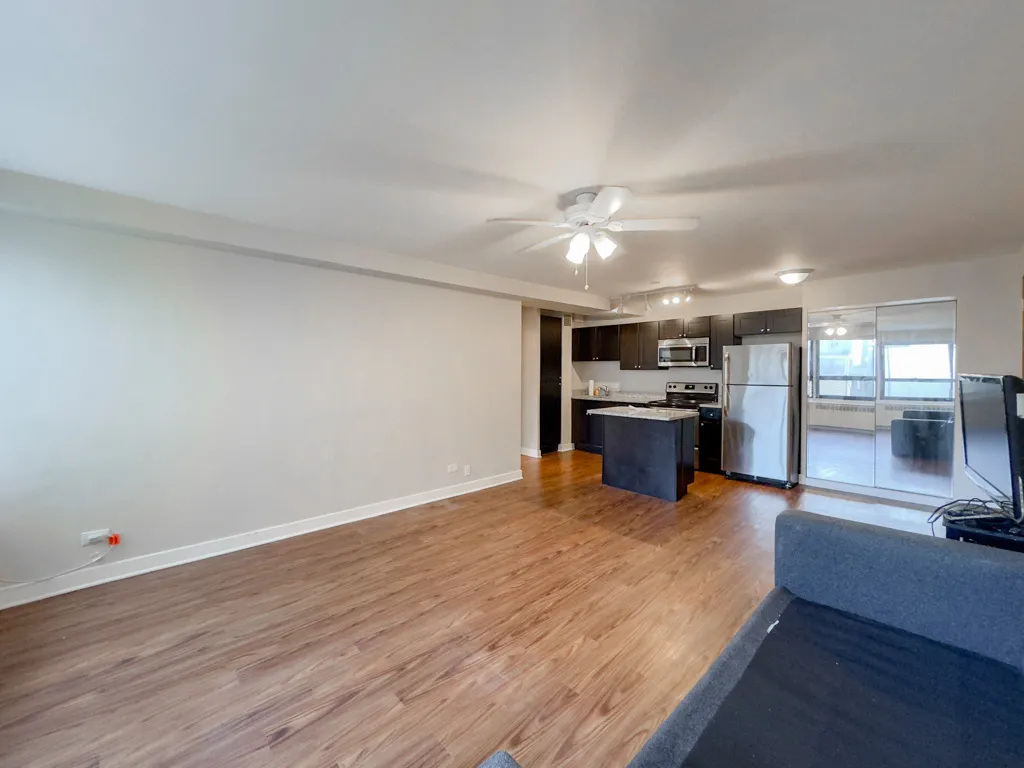4180 N Marine Dr, ,  60613, USA 60613-unit#308-Chicago-IL