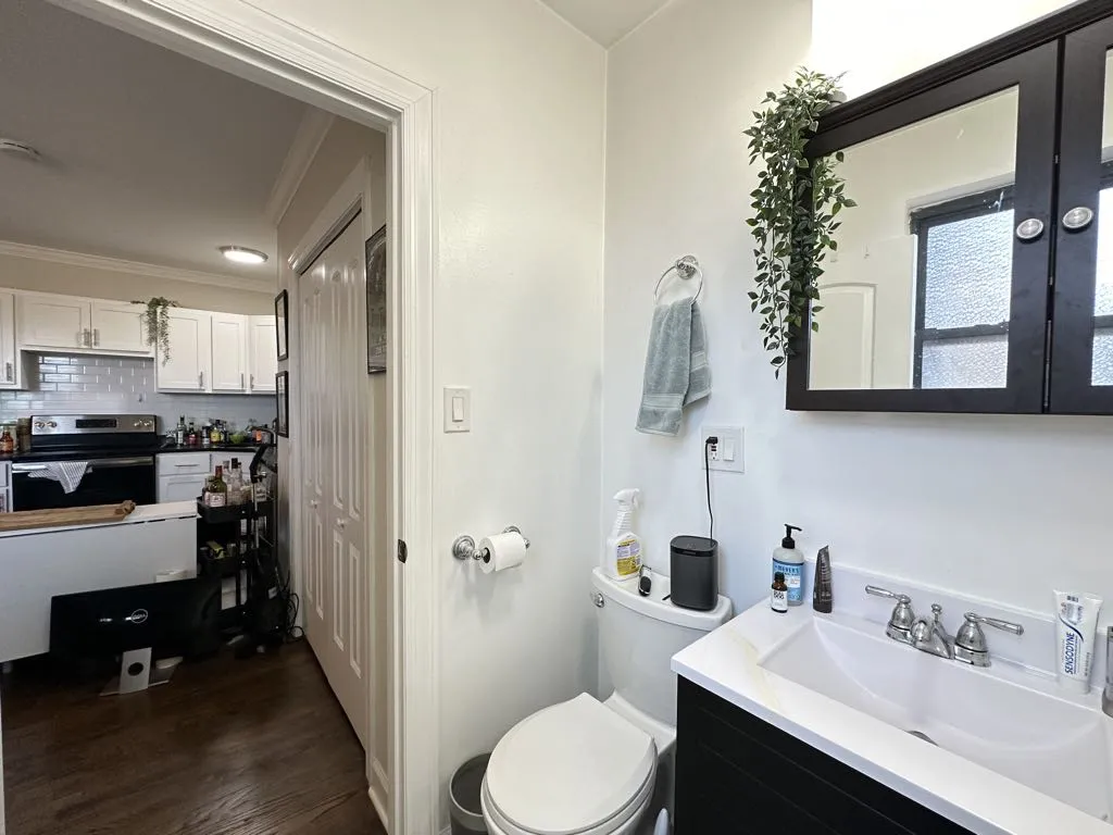 3345 N Marshfield Ave, ,  60657, USA 60657-unit#402-Chicago-IL