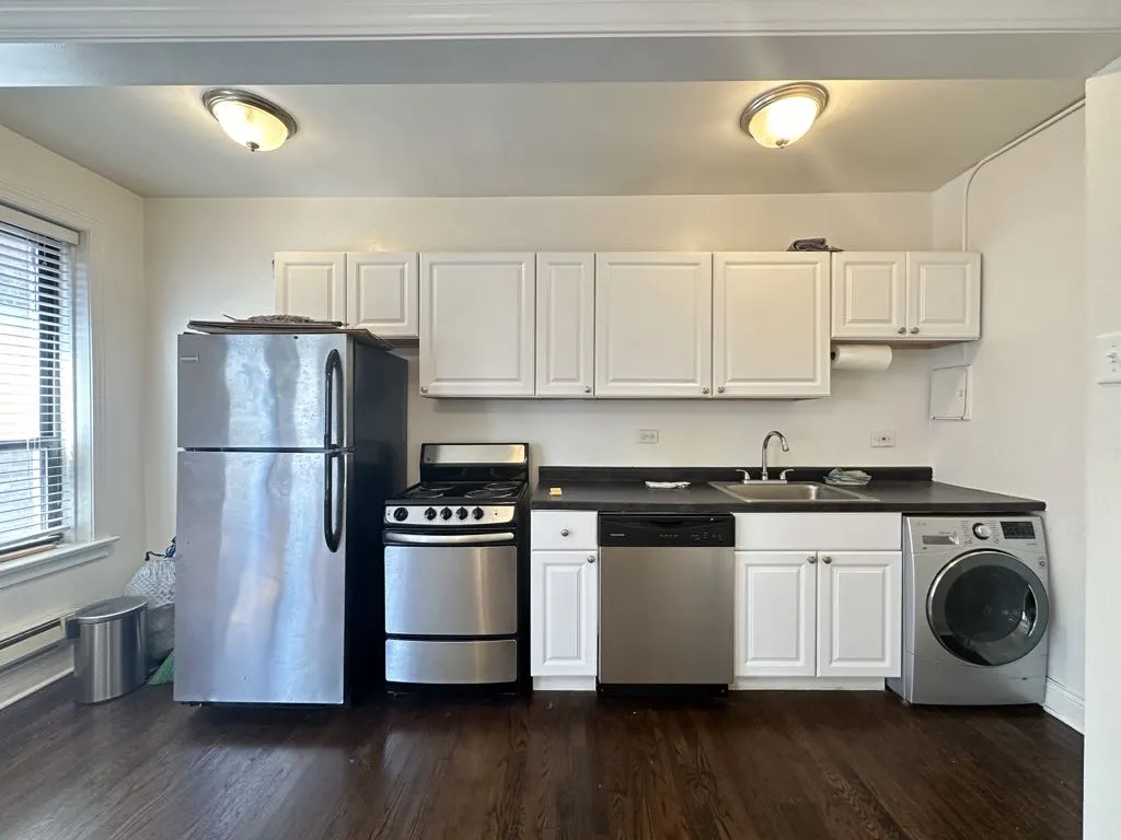 3345 N Marshfield Ave, ,  60657, USA 60657-unit#406-Chicago-IL