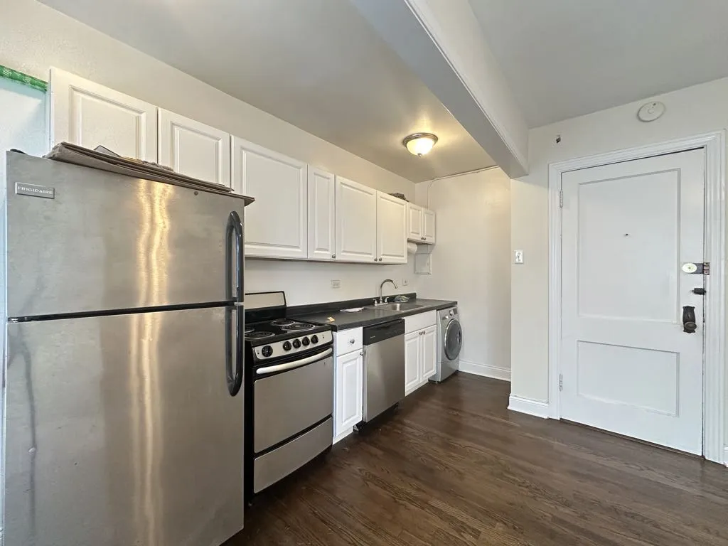 3345 N Marshfield Ave, ,  60657, USA 60657-unit#406-Chicago-IL