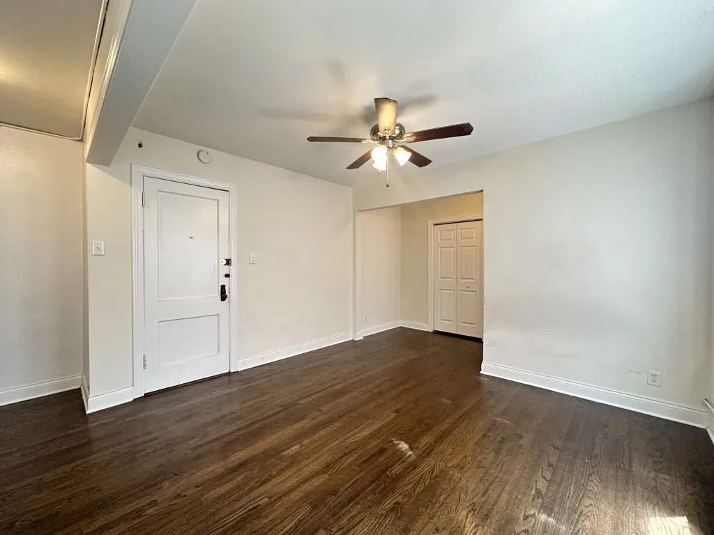 3345 N Marshfield Ave, ,  60657, USA 60657-unit#406-Chicago-IL