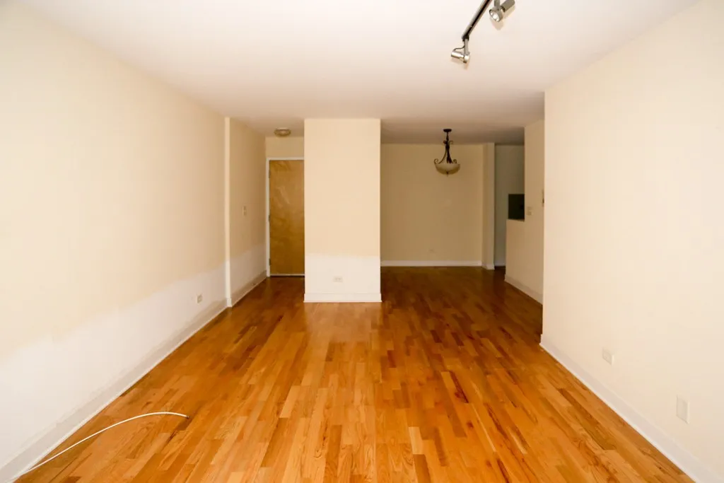 625 W Wrightwood Ave, ,  60614, USA 60614-unit#215-Chicago-IL