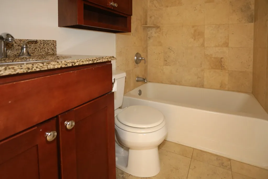 625 W Wrightwood Ave, ,  60614, USA 60614-unit#215-Chicago-IL