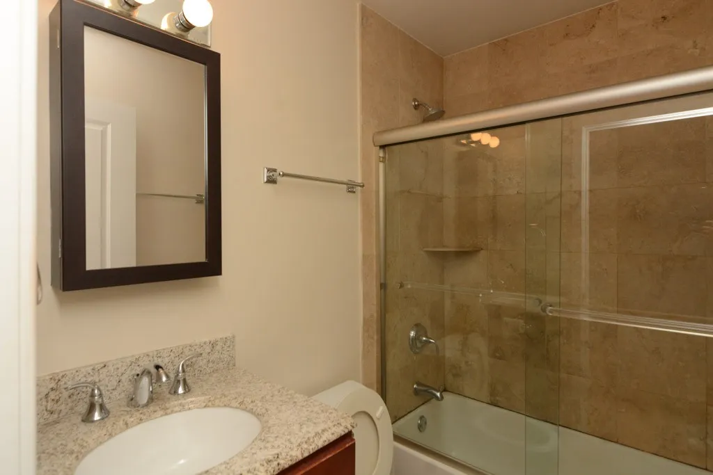 625 W Wrightwood Ave, ,  60614, USA 60614-unit#404-Chicago-IL