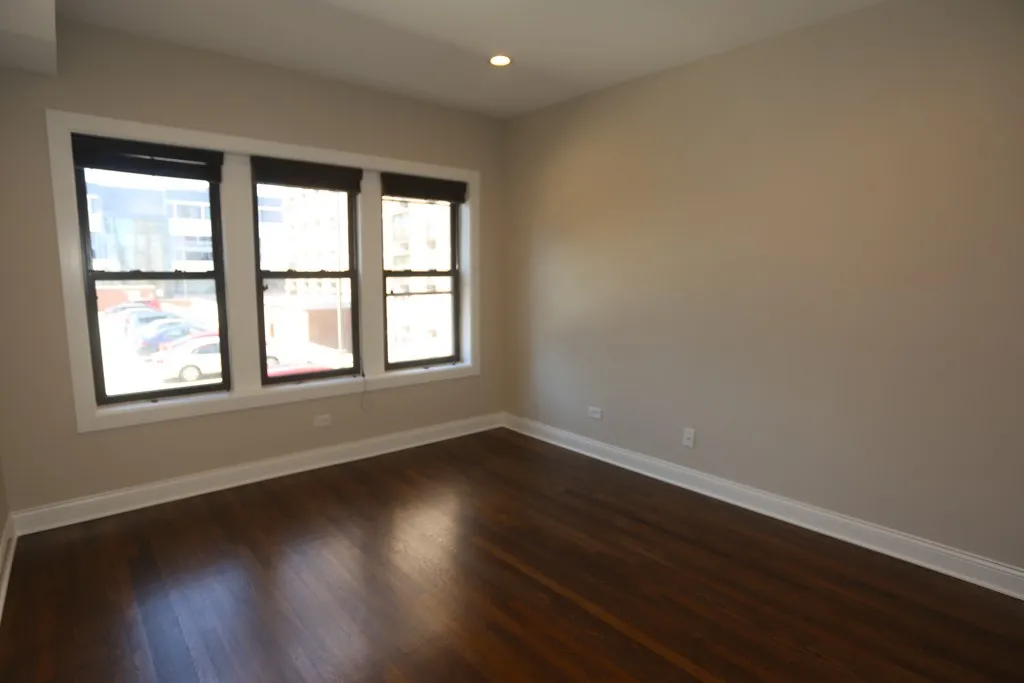 527 W Barry Ave, ,  60657, USA 60657-unit#2N-Chicago-IL