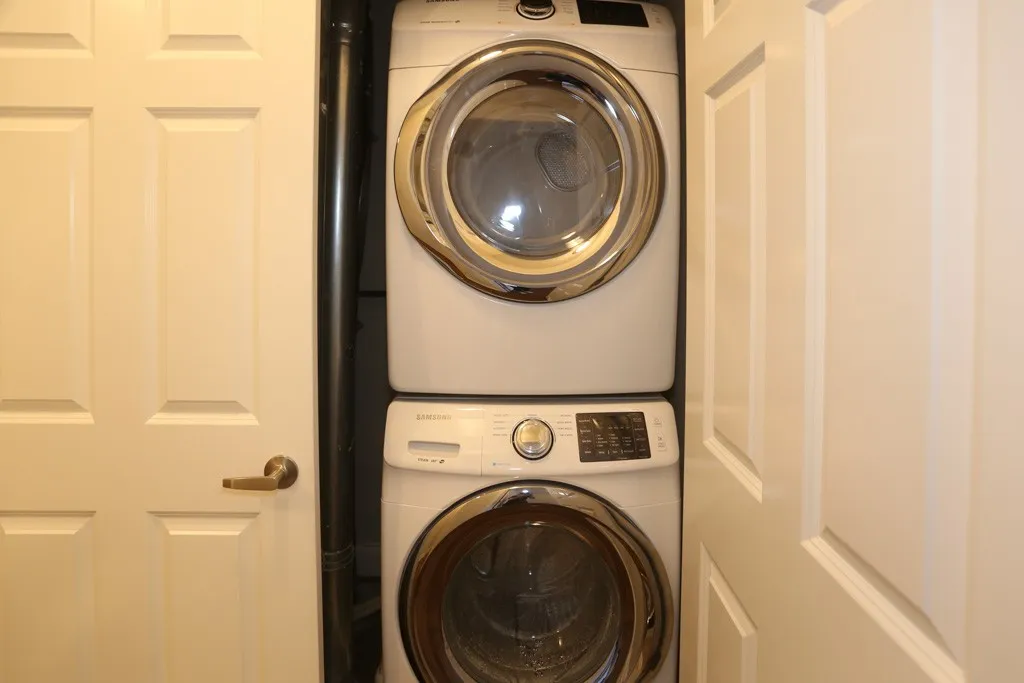 527 W Barry Ave, ,  60657, USA 60657-unit#2N-Chicago-IL