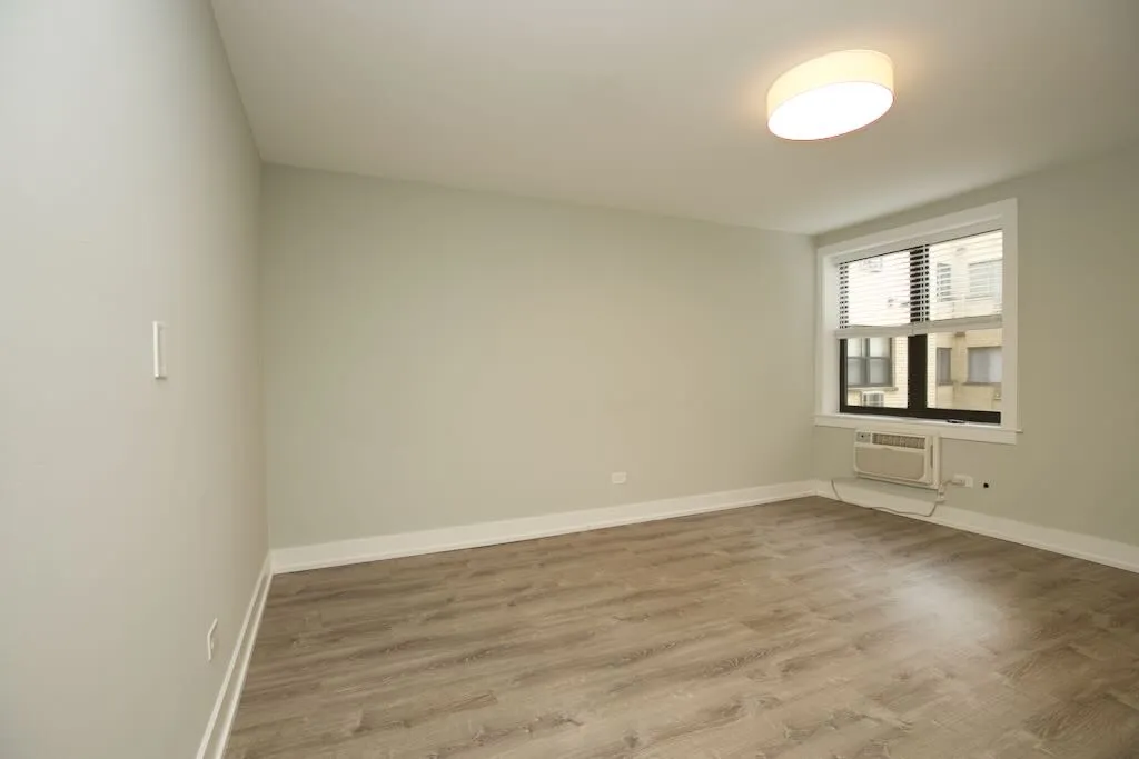 445 W Barry Ave, ,  60657, USA 60657-unit#321-Chicago-IL