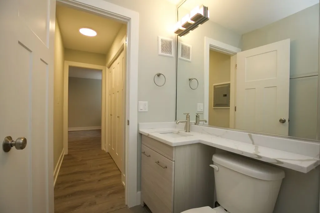 445 W Barry Ave, ,  60657, USA 60657-unit#321-Chicago-IL