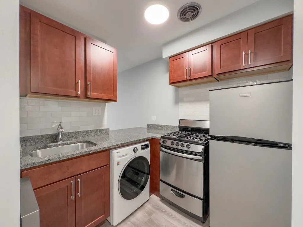 445 W Barry Ave, ,  60657, USA 60657-unit#323-Chicago-IL