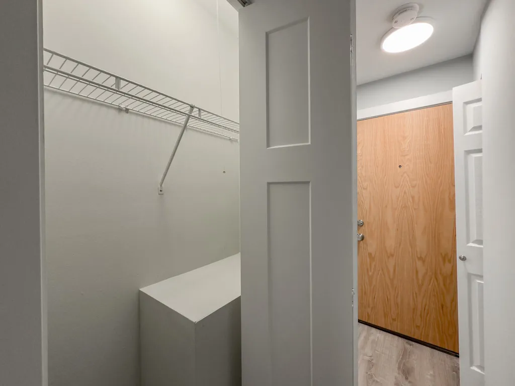 445 W Barry Ave, ,  60657, USA 60657-unit#323-Chicago-IL