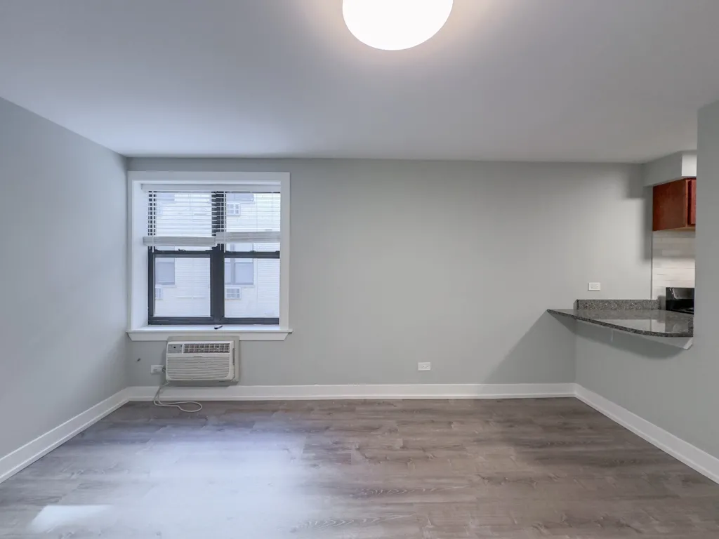 445 W Barry Ave, ,  60657, USA 60657-unit#323-Chicago-IL