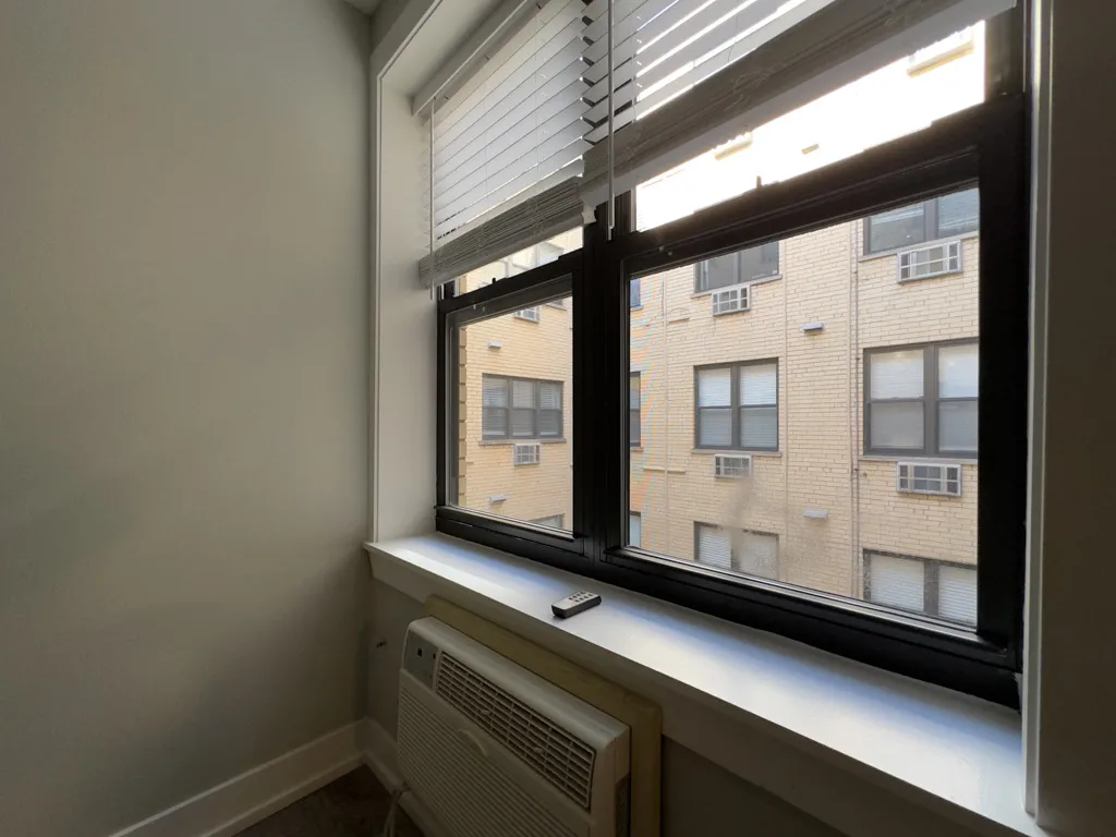 445 W Barry Ave, ,  60657, USA 60657-unit#323-Chicago-IL