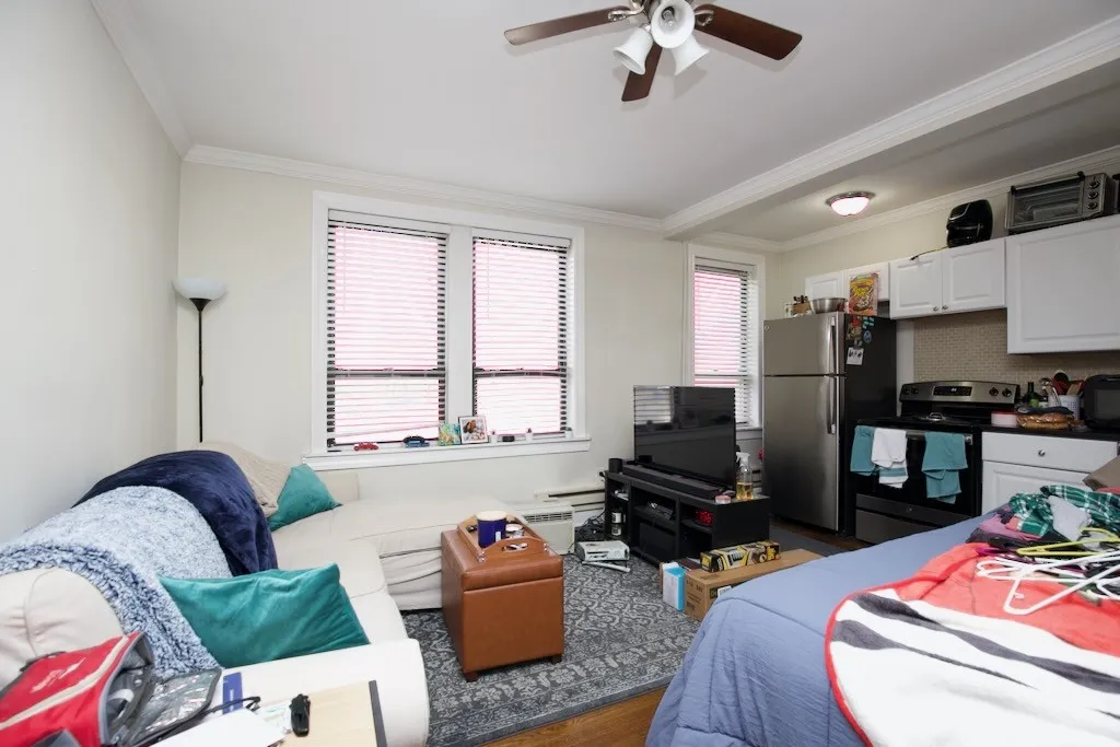 3345 N Marshfield Ave, , 60657, USA 60657-unit#205-Chicago-IL