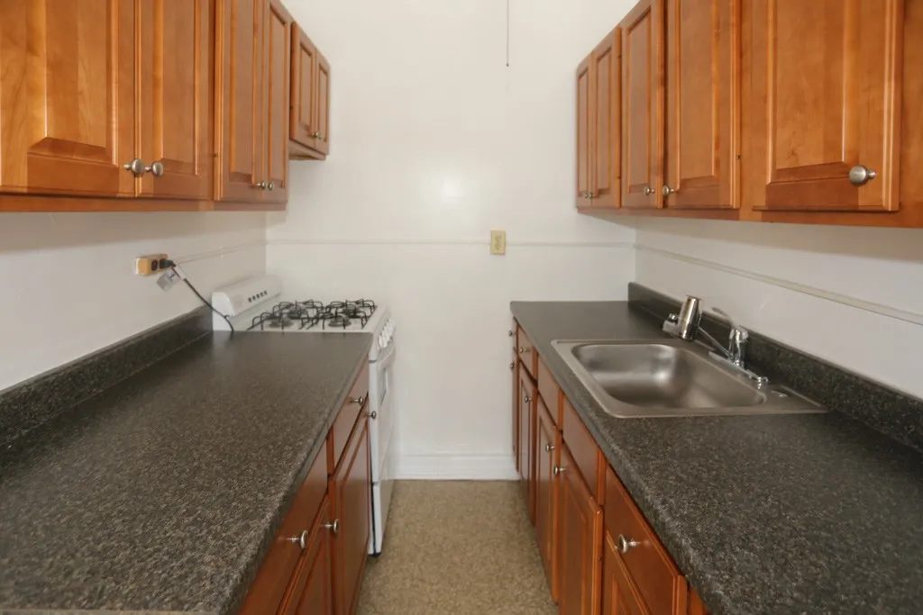 425 W Roscoe St, , 60657, USA 60657-unit#204-Chicago-IL